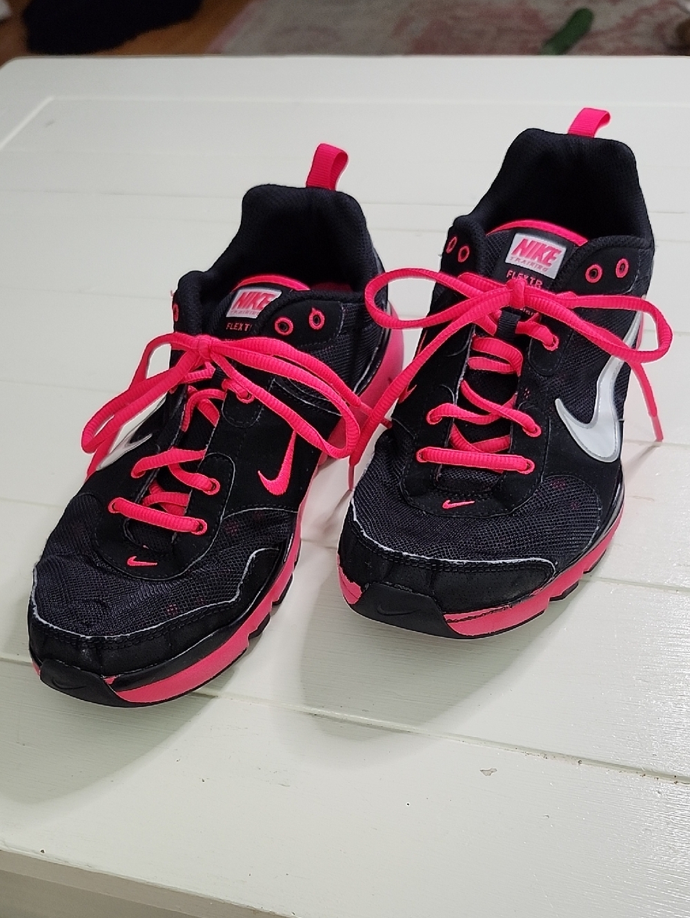 Nike Womens Flex TR Training Black & Pink Sneakers Size 10